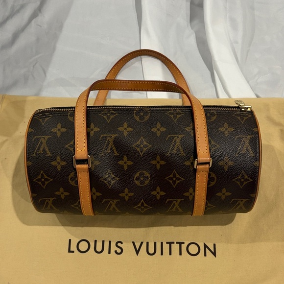 AUTHENTIC Louis Vuitton Classic Monogram Papillon 26 - Picture 12 of 16